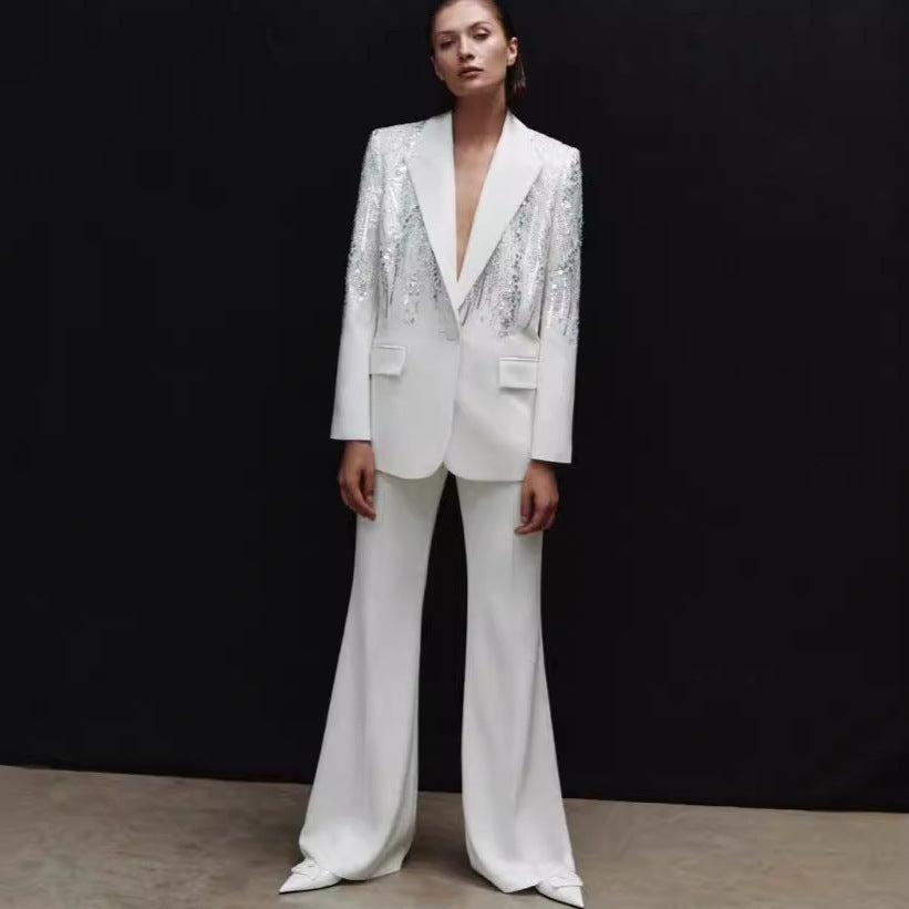 Ensemble deux pièces pour femme : pantalon ample et haut à sequins blancs