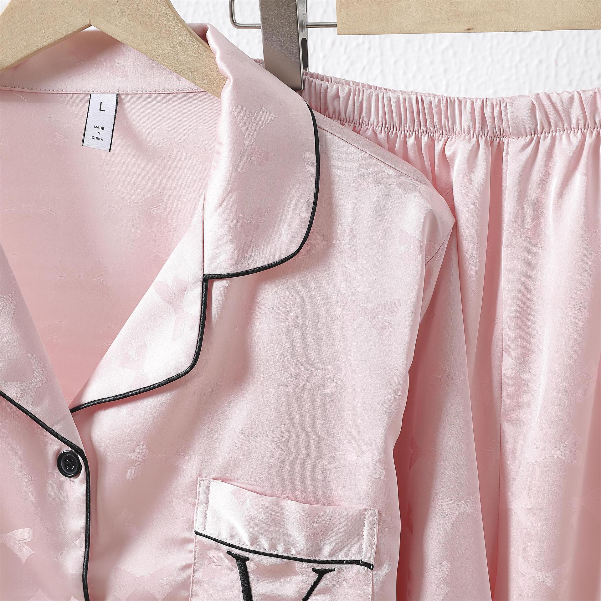 طقم بيجامة نسائي من البوليستر الحريري الثلجي الناعم مقاس M-XL