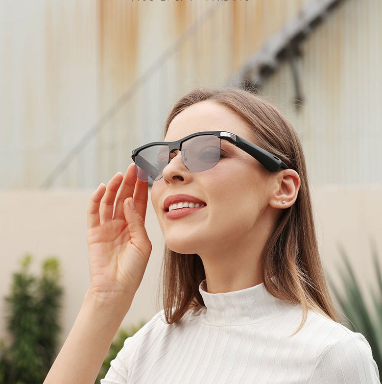 Smart Black Bluetooth 5.0 Photosensitive Color Changing Glasses
