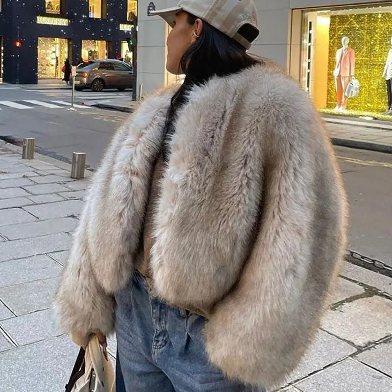 Women's Short Casual Artificial Fur Coat with Raglan Sleeves